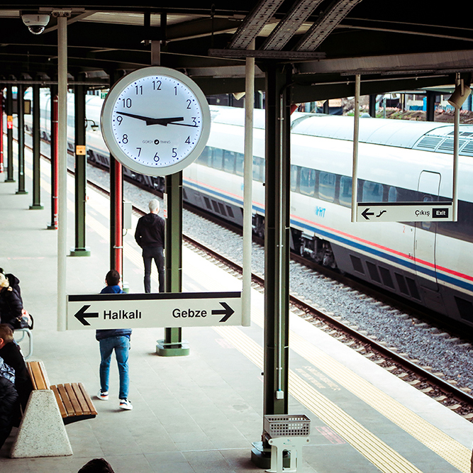Tren İstasyon Tabelası - Alüminyum Askılı Yönlendirme Tabelası - Marmaray İstasyon Tabelaları