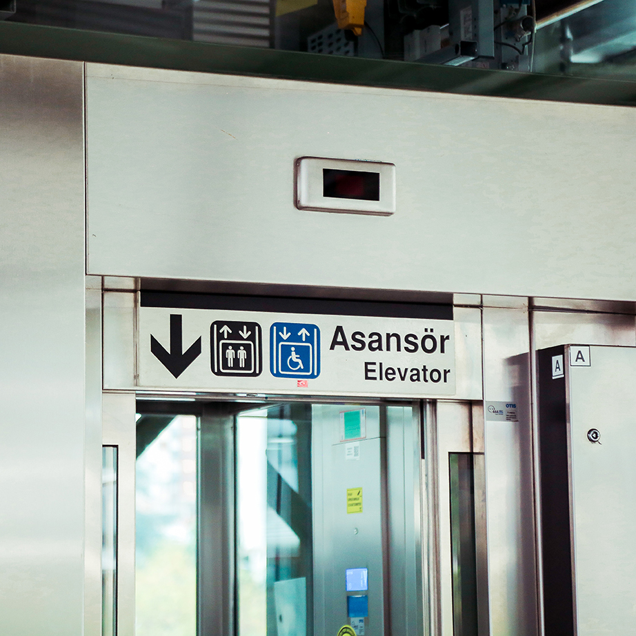 Tren İstasyon Tabelası - Alüminyum Asansör Yönlendirme Tabelası - Marmaray İstasyon Tabelaları