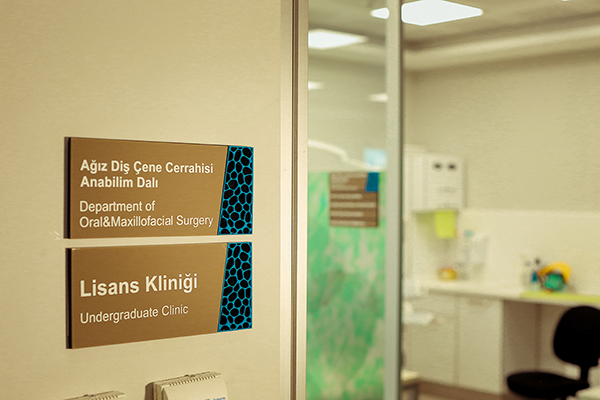 acrylic door hospital sign	