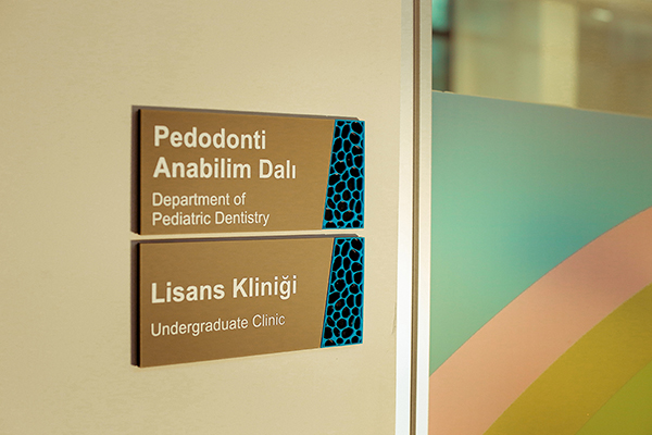 acrylic door hospital sign	