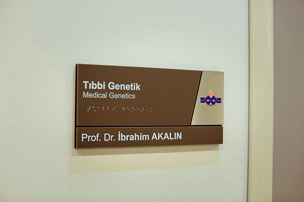 acrylic staninless steel door sign	