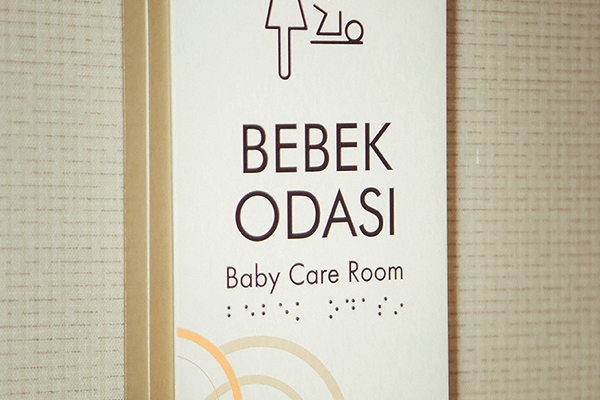 aluminum hotel mall door sign	