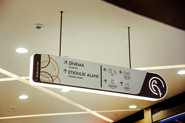 aluminum illuminated suspended directional sign	