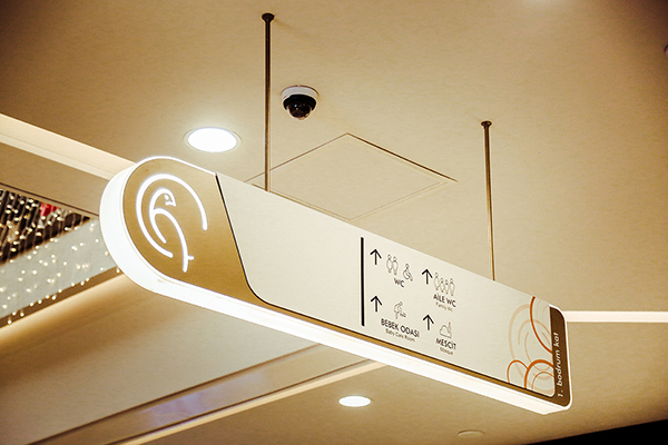 aluminum illuminated suspended directional sign	