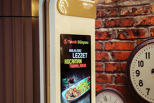 Indoor Signage - Wayfinding - Digital Screen - Totem