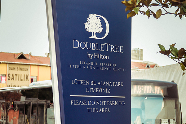 Parking Totem - Freestanding Signage Aluminum - Hilton Signage Exterior